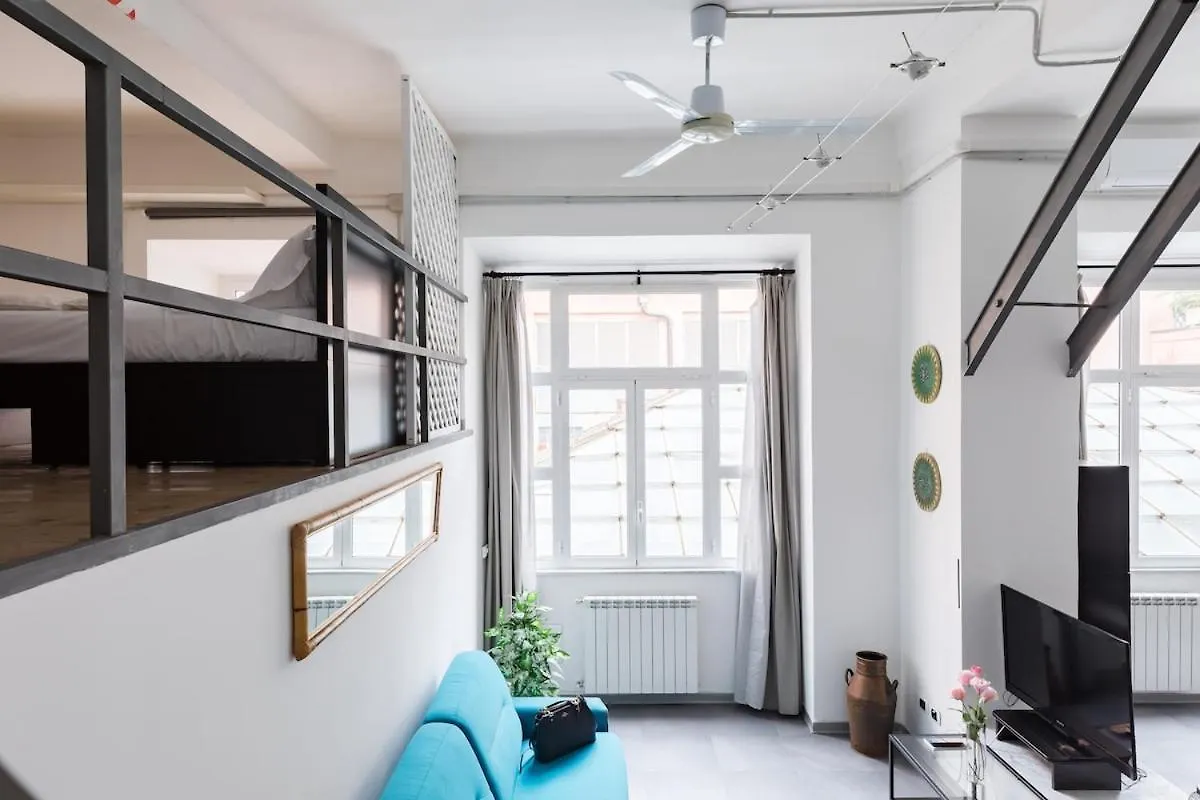 Trevi Fountain Modern Loft Apartment Rom