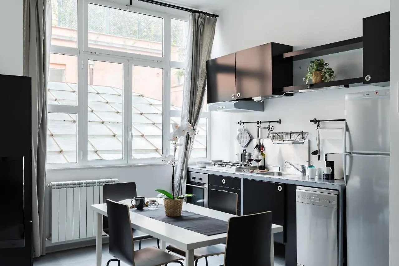 Trevi Fountain Modern Loft Apartment Roma