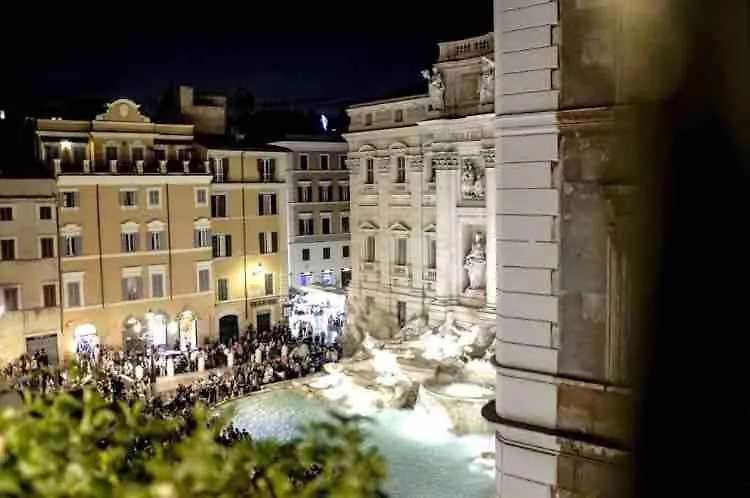 Trevi Fountain Modern Loft Apartment Roma